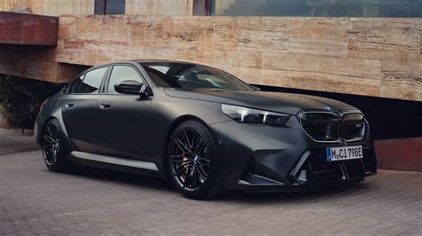 BMW M5 Price - Features, Images, Colours, Variants