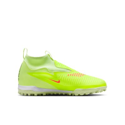 Nike Jr. Phantom 6 High Academy Older Kids' Turf Football Shoes. Nike IN