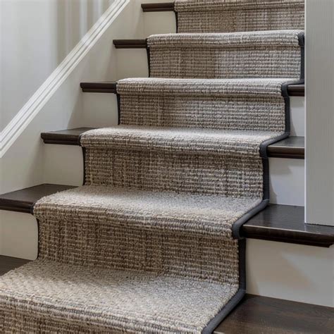 3 Tips for Choosing the Perfect Stair Carpet Runner