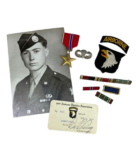 US WW2 101st Airborne Engraved Bronze Star Medal Insignia Grouping ...