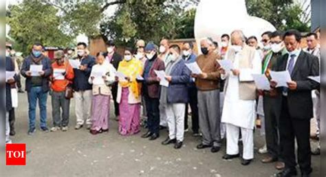 Cong Candidates Swear ‘in The Name Of God’ Not To Defect After Winning ...