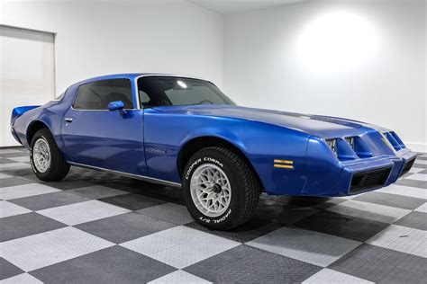 1981 Pontiac Firebird | American Muscle CarZ