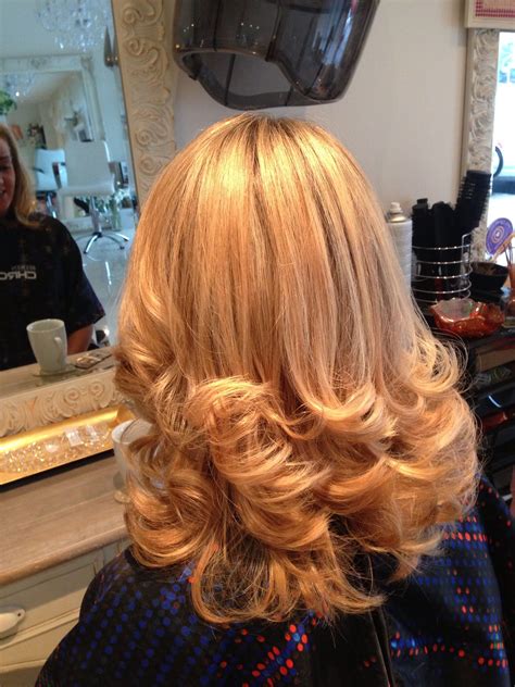 Bouncy blow dry | Long hair styles, Curls for long hair, Curled ...