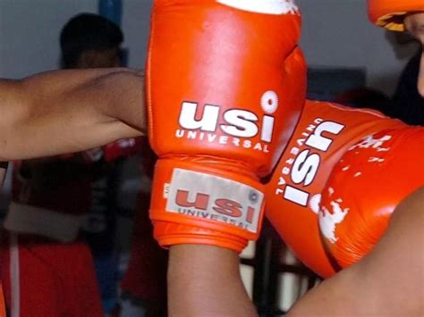 Cadet At Army's Officers Training Academy Collapses During A Boxing ...