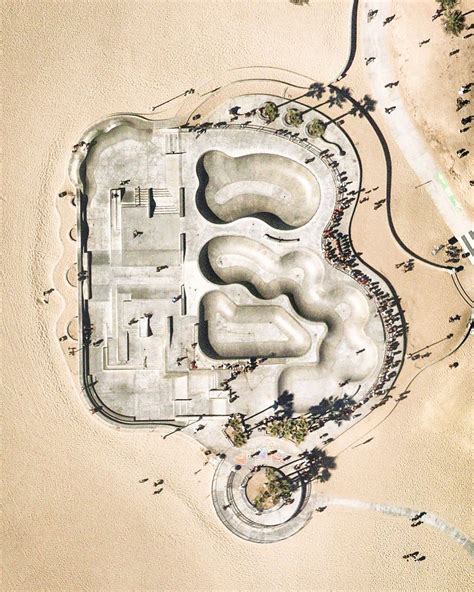 Venice Beach Skatepark | Venice beach, Skate park, Venice