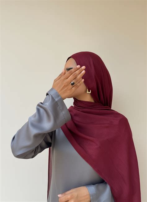 Deep wine signature modal hijab – PASTEL PARROTS