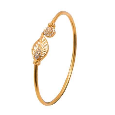 Joyalukkas 22k (916) Gold Charm Bracelet for Women (Yellow, Gold ...