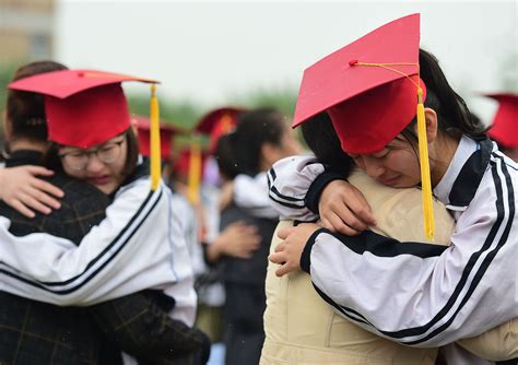 精英中学隆重举行成人礼_石家庄精英中学