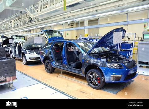 Car Assembly Line Process 的图像结果