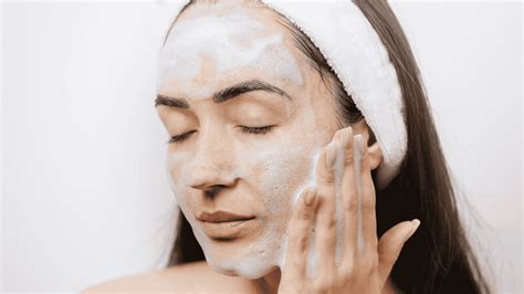 Deep Cleansing Facial at Home: Step-by-Step Guide