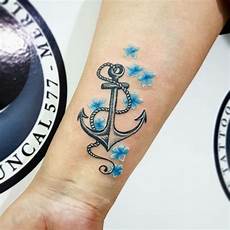 anker tattoo handgelenk die besten 25 kleine blumen tattoos ideen auf anker tattoo handgelenk die besten 25 kleine blumen tattoos ideen auf