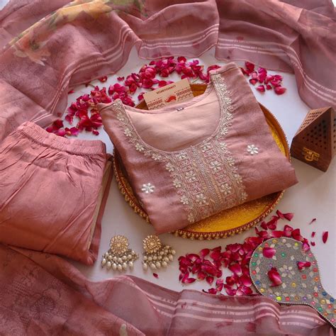 Buy Ethnic Wear for women online at best prices - KesariyaVanity.com