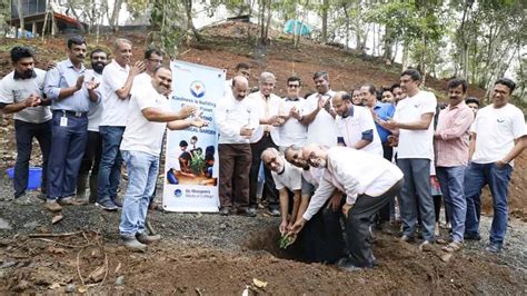 Dr. Moopen’s Medical College