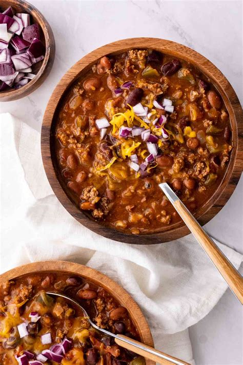 Chili with Celery, Beans and Peppers - Mighty Mrs | Super Easy Recipes