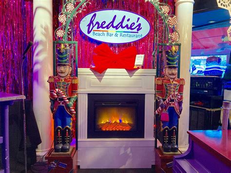 Black Tie Club Social Mixer @ Freddies Beach Bar & Restaurant, Freddie ...