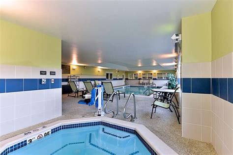 HAMPTON INN ELLSWORTH/BAR HARBOR - Hotel Reviews, Photos, Rate ...