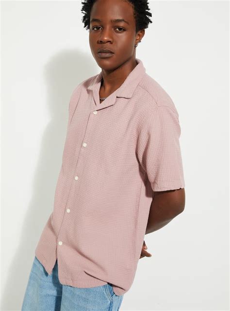 Buy URB_N Men Regular Fit Textured Resort Shirt Online at just Rs. 899. ...