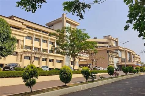 AJ Institute of Medical Sciences and Research Centre Mangalore Campus ...