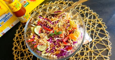 Crispy Maggi Salad Recipe by Insiya Kagalwala - Cookpad