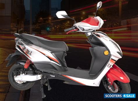 EeVe Xeniaa 2.0 Electric Scooter price, mileage, colours, photos ...
