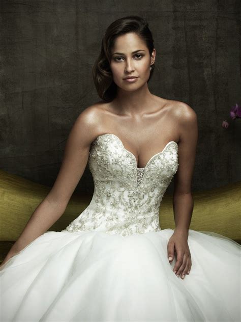 Satin Sweetheart Fitted Bodice Ball Gown Wedding Dress | Chapel train ...