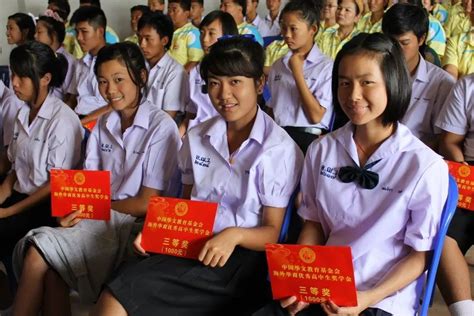 泰国的华人中文学校是什么样？获中国经费支持、传承中华文化_腾讯新闻