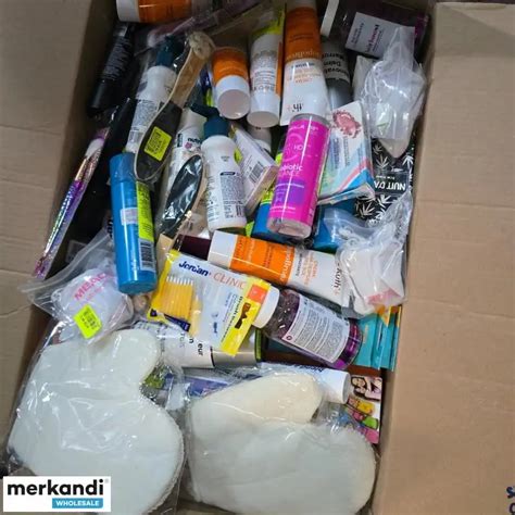 Wholesale Cosmetics Bundle – 500 New Mixed Units - Spain, New - The ...