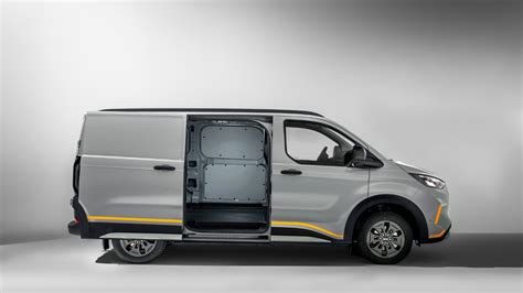 New Transit Custom Features 的图像结果