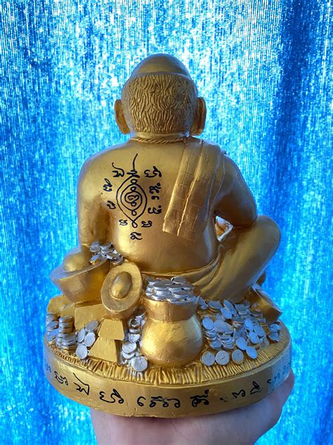 Khun Chang bucha, Hobbies & Toys, Memorabilia & Collectibles, Religious Items on Carousell