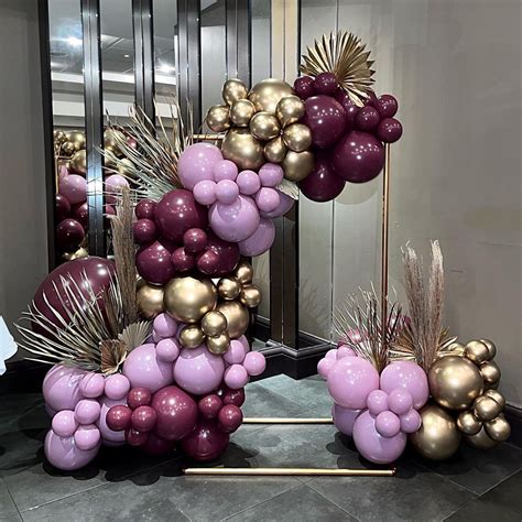 Gold and Purple Eiffel Tower Balloon Garland