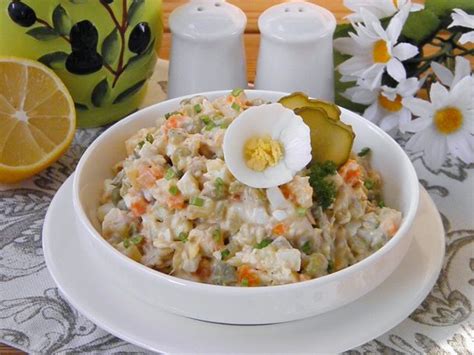 Салат "Столичный" с курицей - пошаговый рецепт с фото на Повар.ру