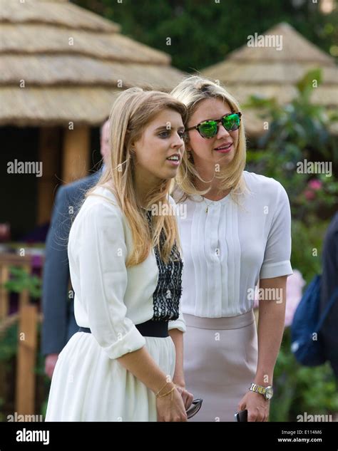 UK, London : Princess Beatrice of York (L) visits Chelsea Flower Show ...