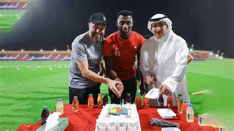 Al Raed Club célèbre Gonzalez et le Cameroun - Camfoot.com