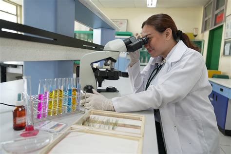 What is a BS Biology Course? Career Opportunities