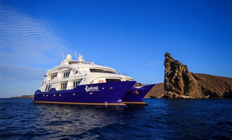 Galapagos Cruises | Book a Galapagos Cruise by Touring Galapagos