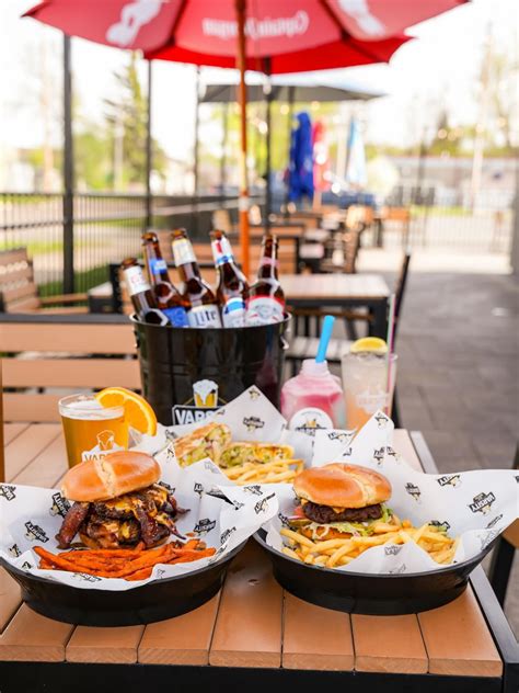 Varsity Ice House (@varsityicehouse) • Instagram photos and videos