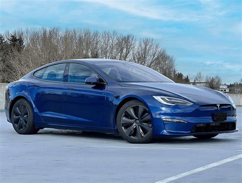 Tesla Model S Blue