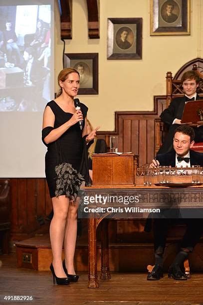 Louise Mensch Politician 的图像结果