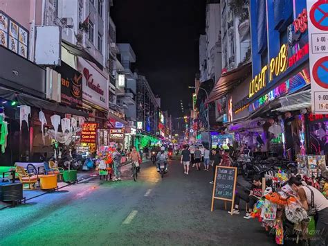 Vietnam Nightlife Guide: Cities, Bars, Clubs & Safety