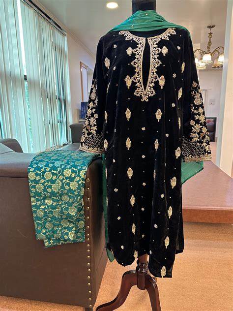 Handembroidered kurta set pbks666 – Pastau