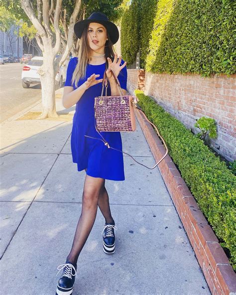 Picture of Lindsey Shaw