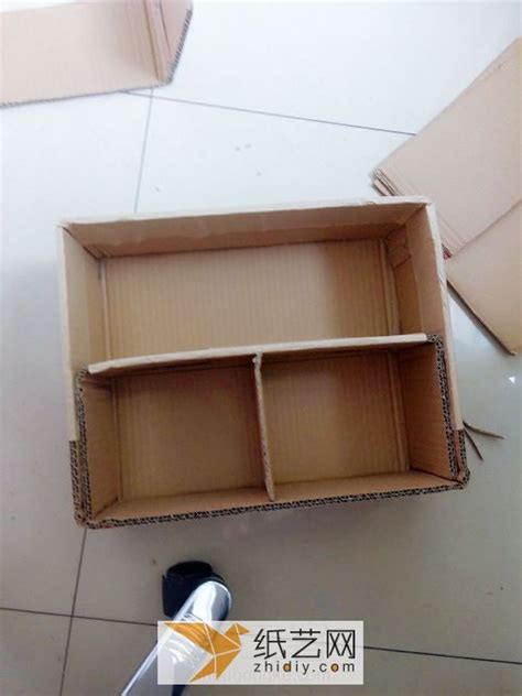 DIY制作快递箱华丽变身收纳盒的图解教程 - 纸艺网