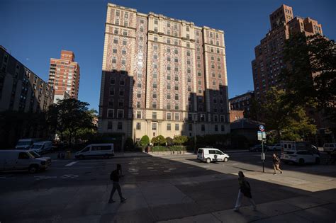 Two Nursing Home Residents Die After a Legionnaires’ Outbreak - The New York Times