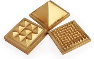 Rudra Centre Pyramid in Brass - Vastu Dosh Rectifier - Decorative ...