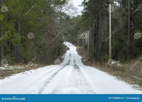 Carretera Helada En El Sureste De Texas Warren Texas Tyler Condado Imagen editorial - Imagen de ...