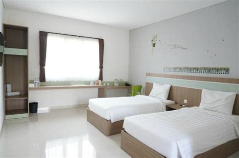 RUMAH CASSA GUEST HOUSE (Surabaya, Java) - Specialty Inn Reviews ...