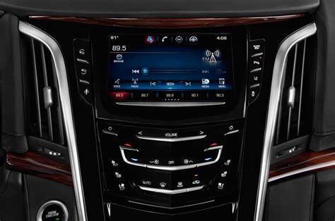 2016 Escalade Cadillac Photos and Videos - MotorTrend