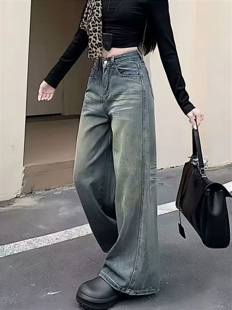 High Waist Vintage Dark Wash Rivet-Embellished Straight Leg Jeans ...