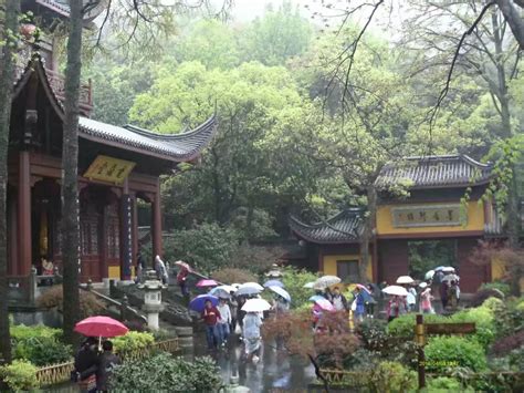 【携程攻略】杭州灵隐寺景点,到杭州，灵隐寺是必去的地方，作为东南第一寺，的确有值得一去的地方…