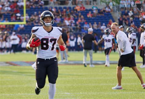 Living The Dream: Lex grad Stover makes NFL debut with Texans